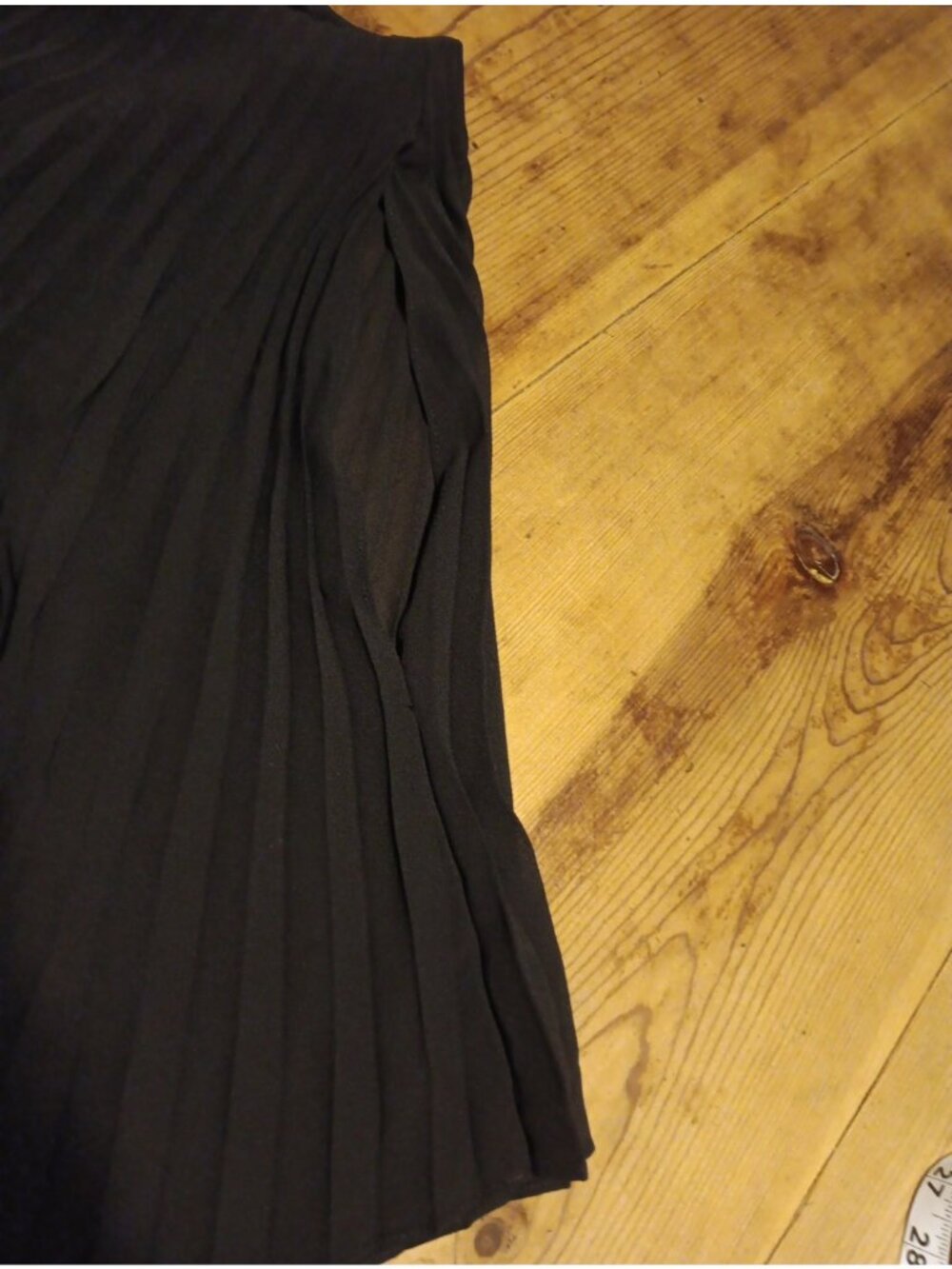 Roz & Ali Womens L Poncho Top Black Pleated Cold Shoulder Retro Elegant Evening - Picture 9 of 9